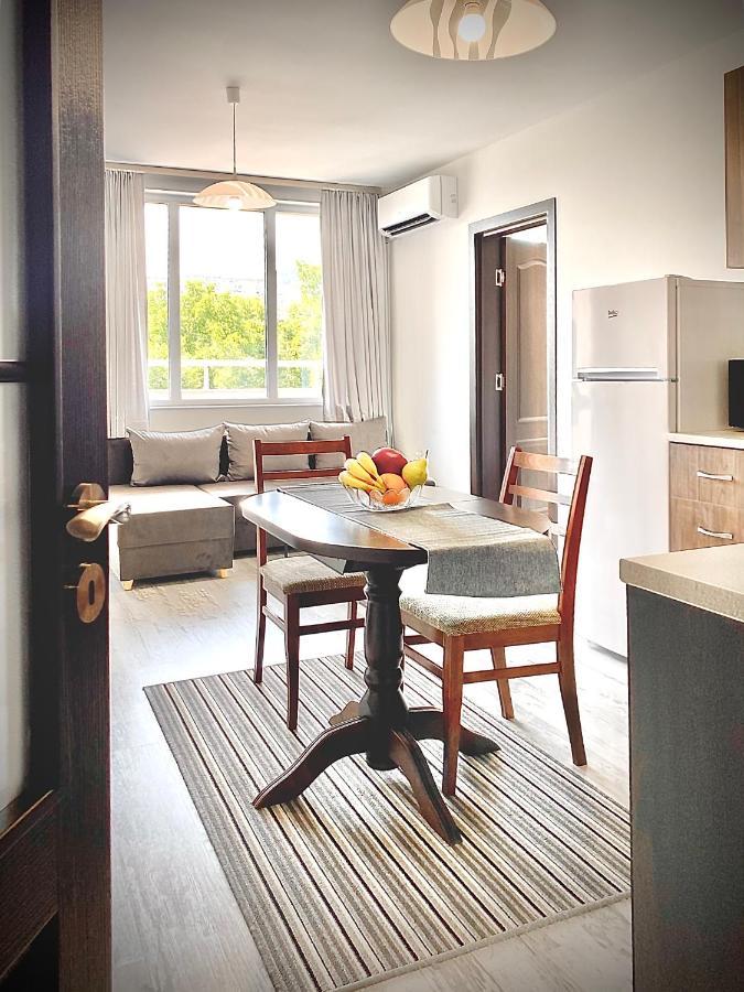 Cozy & Modern 1Br Apart For 4 Guests Next To Medical University & Free Parking Stara Zagora Exterior foto