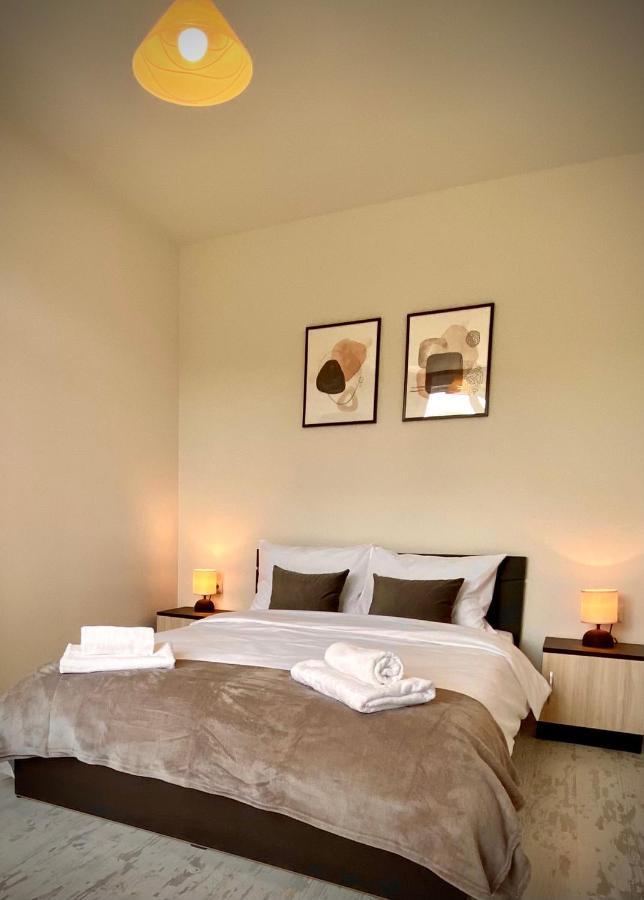 Cozy & Modern 1Br Apart For 4 Guests Next To Medical University & Free Parking Stara Zagora Exterior foto