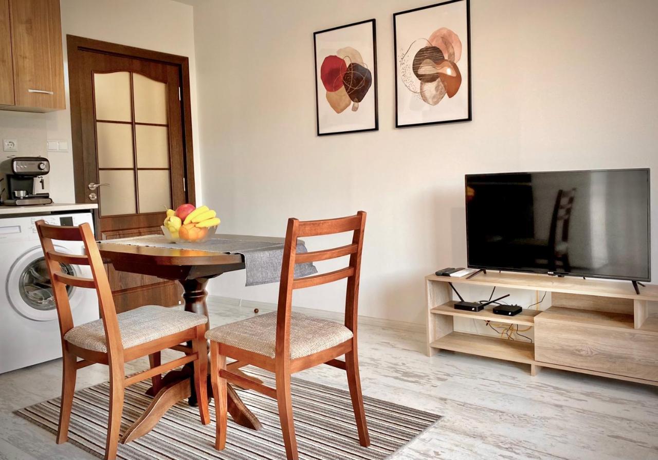 Cozy & Modern 1Br Apart For 4 Guests Next To Medical University & Free Parking Stara Zagora Exterior foto