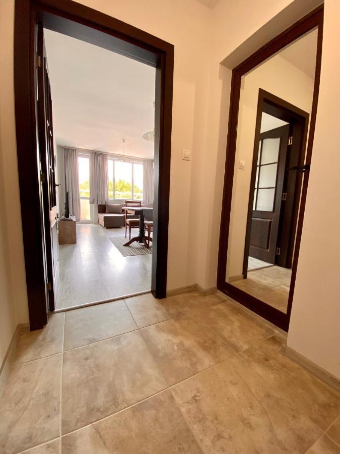 Cozy & Modern 1Br Apart For 4 Guests Next To Medical University & Free Parking Stara Zagora Exterior foto