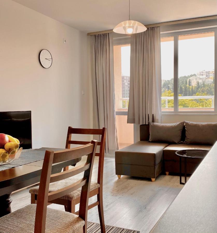 Cozy & Modern 1Br Apart For 4 Guests Next To Medical University & Free Parking Stara Zagora Exterior foto